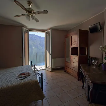 Hotel Locanda La Pergola 2*