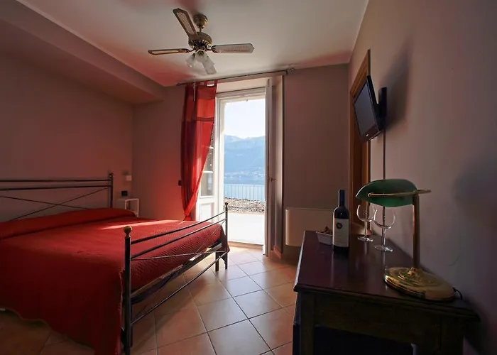 Hotel Locanda La Pergola 2*